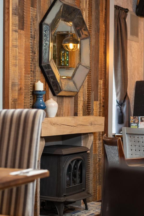 The Churchill By Greene King Inns Royal Wootton Bassett Exteriér fotografie