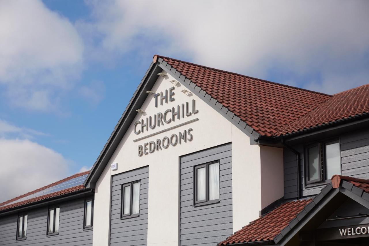 The Churchill By Greene King Inns Royal Wootton Bassett Exteriér fotografie