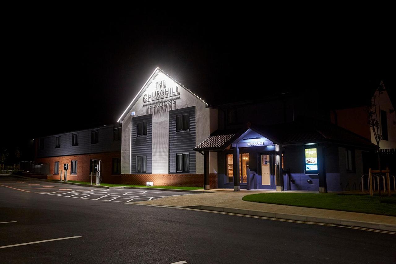 The Churchill By Greene King Inns Royal Wootton Bassett Exteriér fotografie